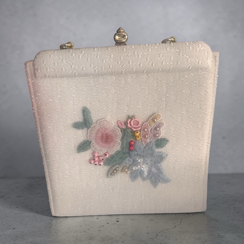 Vintage Floral Embroidered Clutch